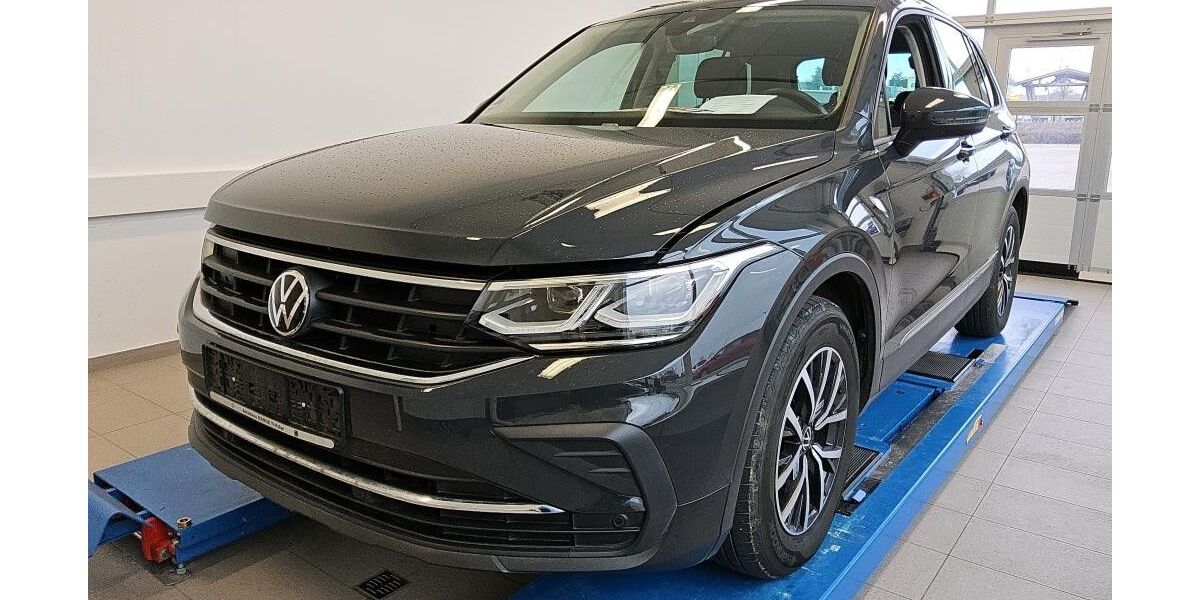 VW Tiguan 59.800 km 24.988 &euro; Niesky 02906