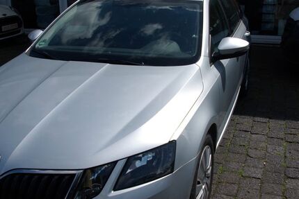 Skoda Octavia 164.000 km 8.900 &euro; Bottrop 46242