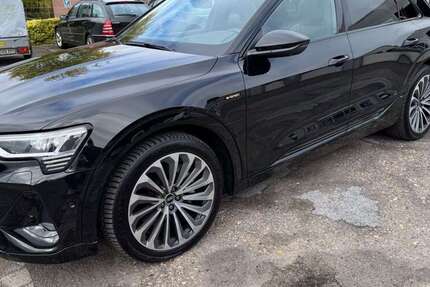 Audi e-tron 123.000 km 33.200 &euro; Ahausen 27367