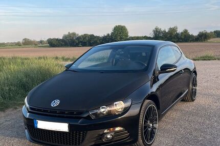 VW Scirocco 132.000 km 10.800 &euro; Oberhausen-Rheinhausen 68794