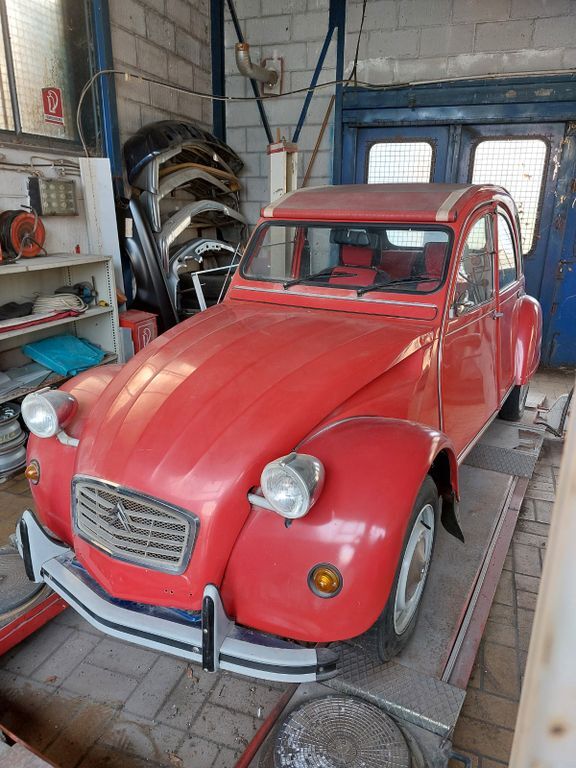 Citroen 2 CV 50.690 km 4.450 € Berlin 12309