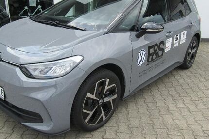 VW ID.3 5.555 km 38.950 &euro; Emmerich am Rhein 46446