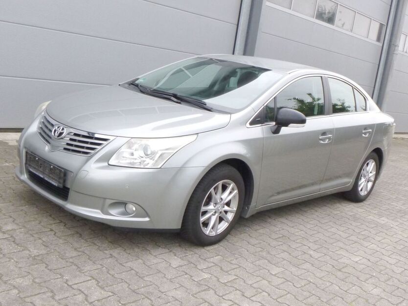 Toyota Avensis 166.407 km 4.650 € Plattling 94447