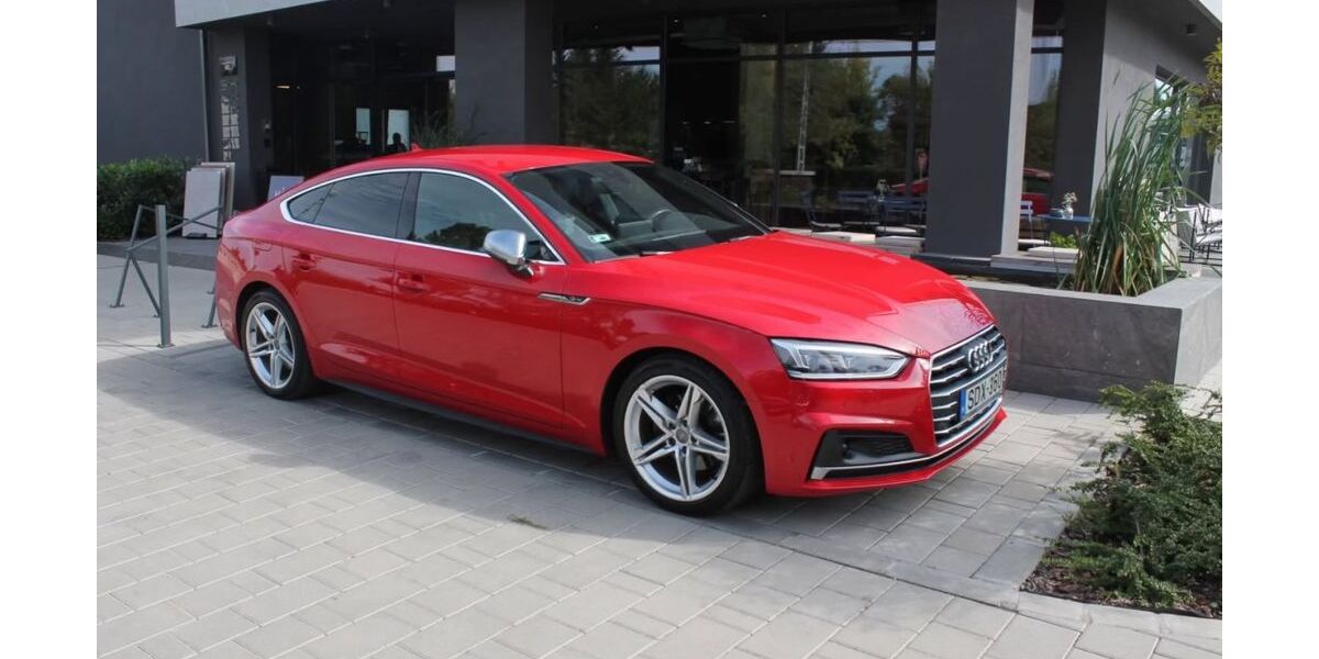 Audi A5 155.000 km 17.780 &euro; Göd 02131