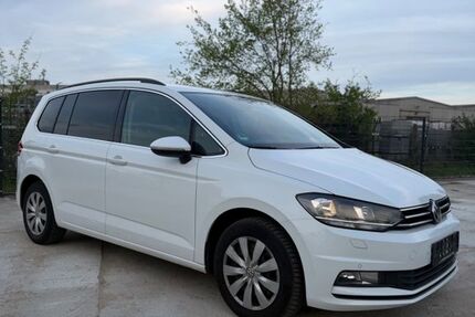 VW Touran 114.000 km 14.990 &euro; potsdam 14482