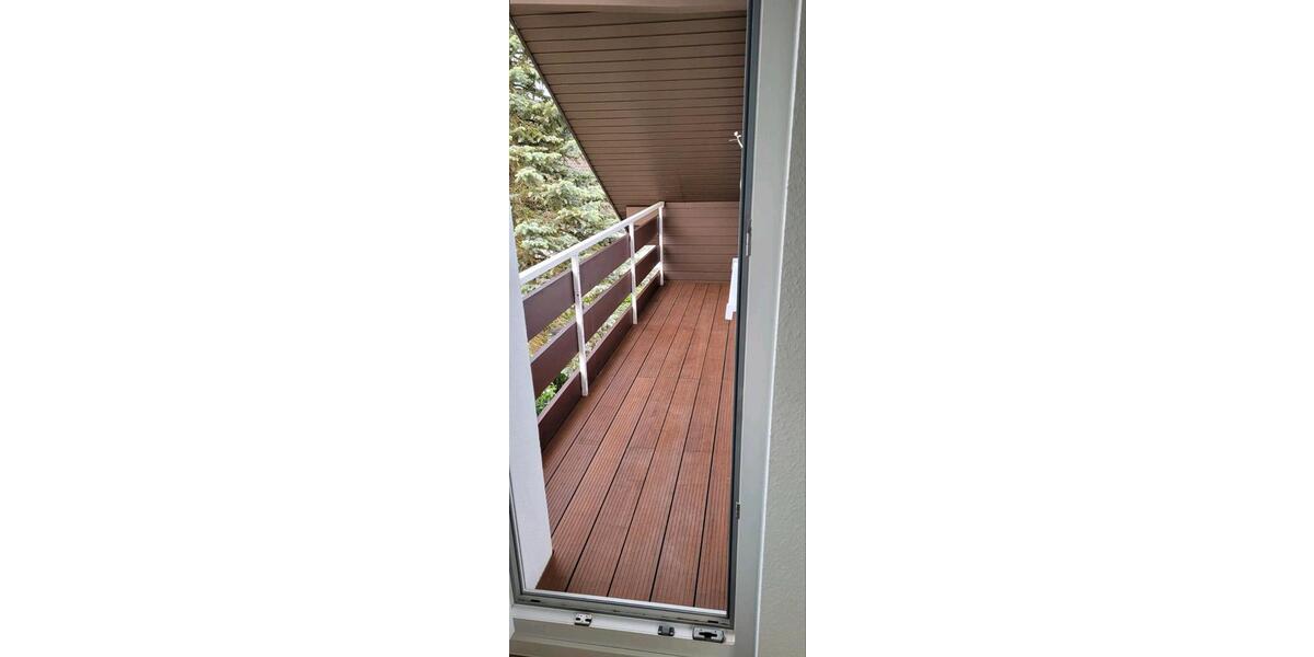 Dachgeschoßwohnung Pfinztal - 4 Zimmer, 89 m&sup2;, 1.400&euro; | Angebot:26679252