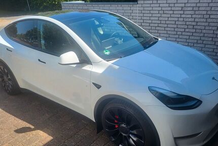 Tesla Model Y 53.850 km 37.800 &euro; Kamen 59174
