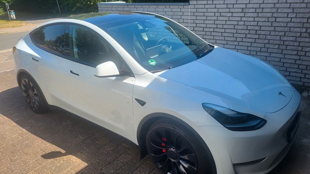 Tesla Model Y 53.850 km 37.800 &euro; Kamen 59174