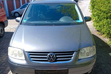 VW Touran 192.000 km 3.000 &euro; Lauchheim 73466