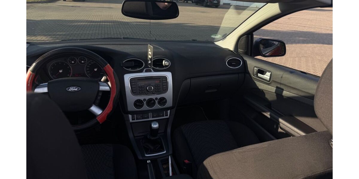 Ford Focus 111.000 km 4.500 &euro; Halle (Saale) 06132