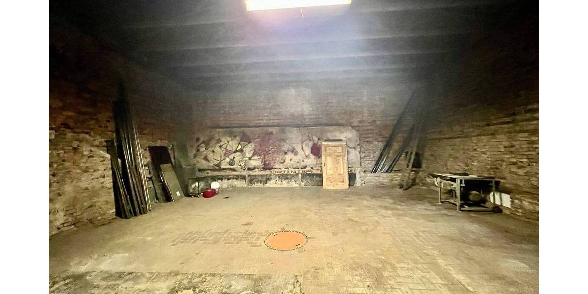 Mehrfamilienhaus, Wohnhaus Lengenfeld - 4 Zimmer, 150 m&sup2;, 79.000&euro; | Angebot:25708235
