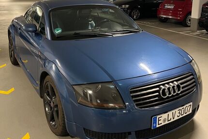 Audi TT 218.500 km 4.799 &euro; Essen 45131