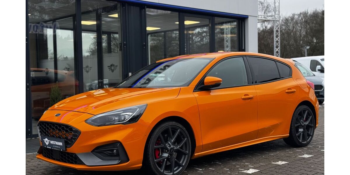 Ford Focus 30.148 km 27.450 &euro; Halle Westfalen 33790