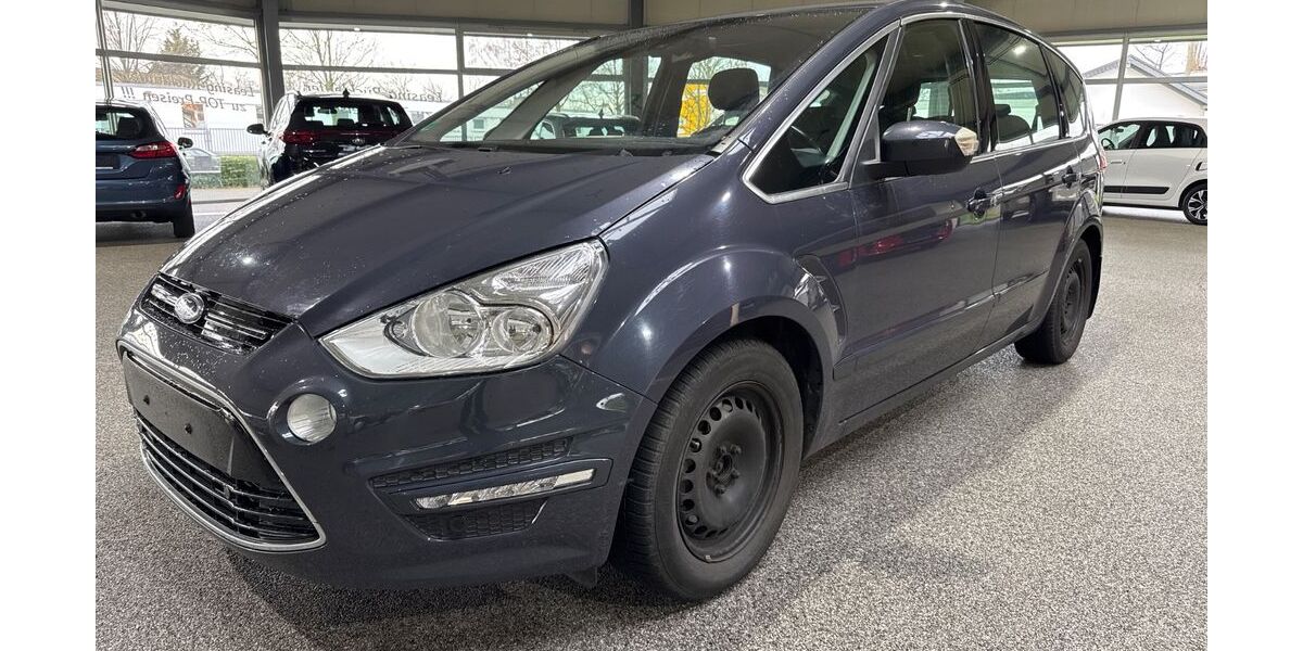 Ford S-Max 149.923 km 4.480 &euro; Troisdorf 53842