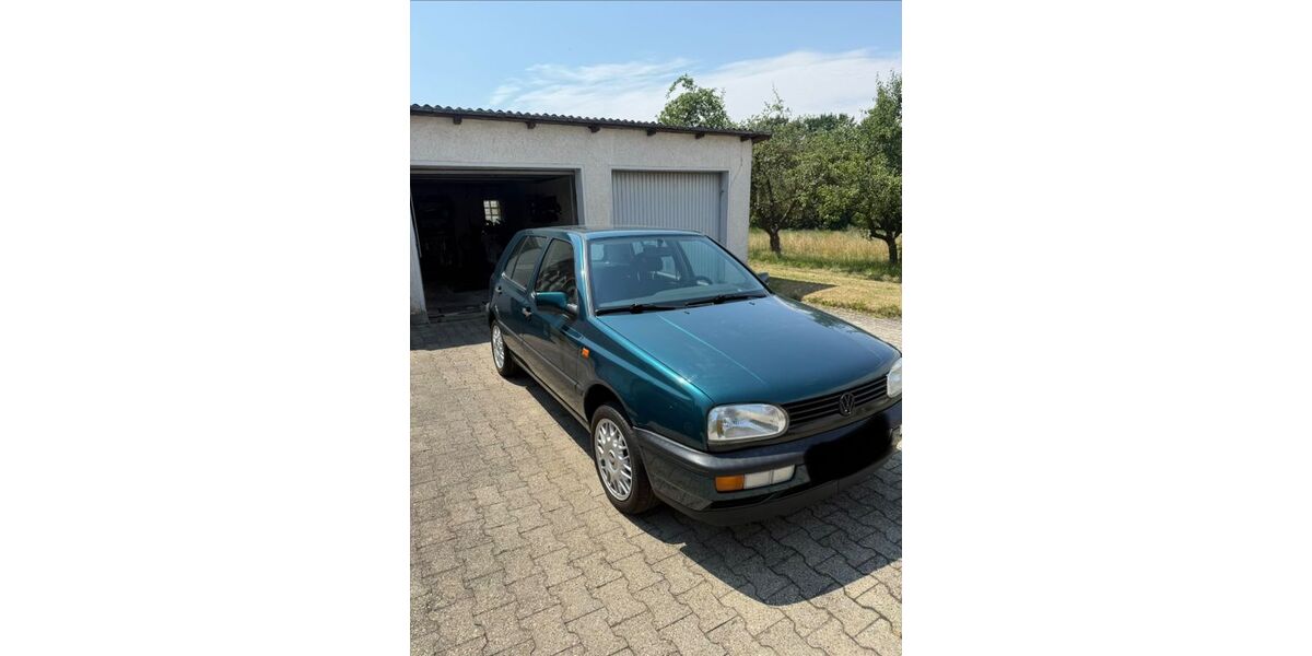 VW Golf 118.647 km 2.300 &euro; Bruck 92436