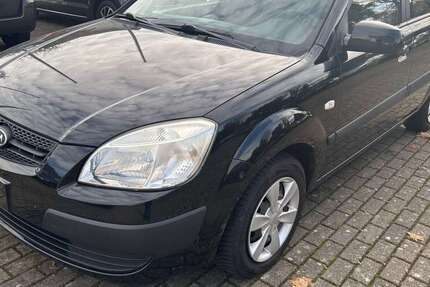 Kia Rio 163.900 km 2.600 &euro; Eigeltingen-Heudorf 78253