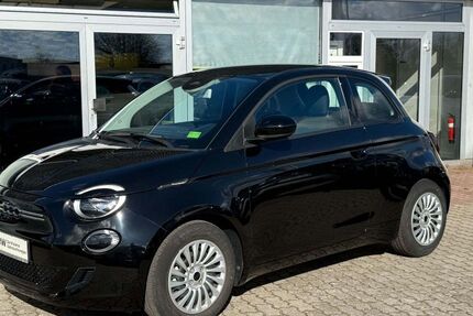 Fiat 500e 6.176 km 17.980 &euro; Eisenhüttenstadt 15890