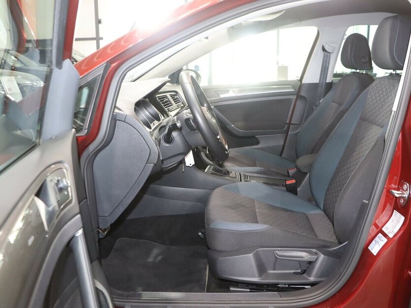 VW Golf VII 2.0 TDI DSG IQ.DRIVE / 2.HAND / TOP 140.000 km 14.888 € Hamm 59077