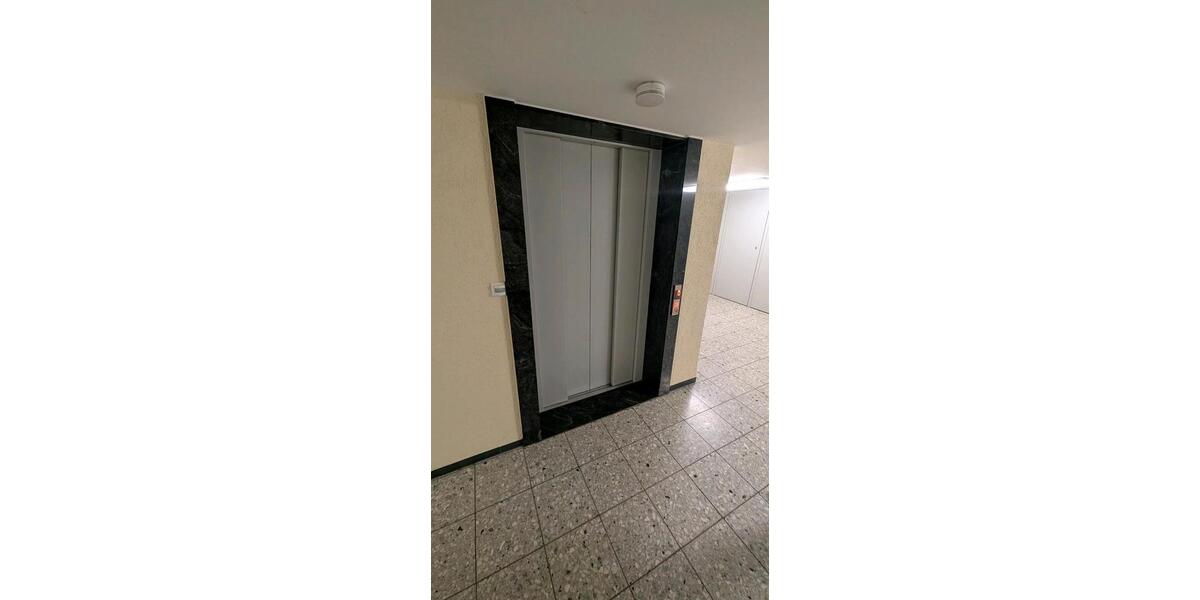 Etagenwohnung Villingen-Schwenningen Schwenningen - 1.5 Zimmer, 45 m&sup2;, 135.000&euro; | Angebot:27143046