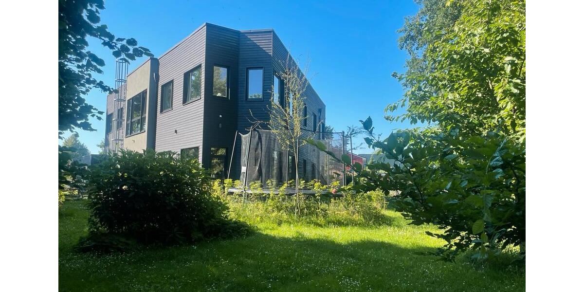 Einfamilienhaus Barmstedt - 10 Zimmer, 400 m&sup2;, 749.000&euro; | Angebot:27008825