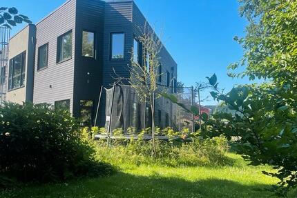 Haus Barmstedt - 10 Zimmer, 400 m&sup2;, 749.000&euro; | Angebot:27008825