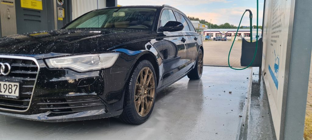 Audi A6 228.000 km 14.099 &euro; Zwota 08267