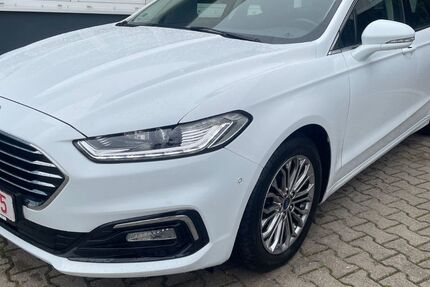 Ford Mondeo 55.998 km 24.699 € Leuna 06237