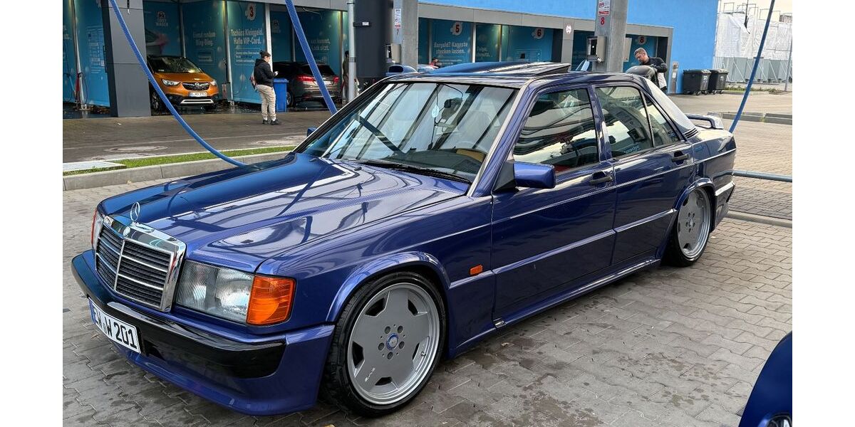 Mercedes-Benz 190 227.500 km 16.990 &euro; Berlin 13089