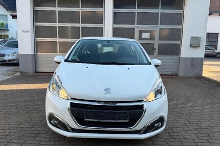 Peugeot 208 146.783 km 2.999 &euro; Seesen 38723