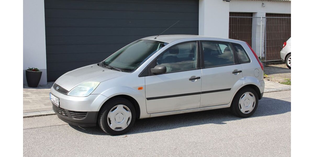 Ford Fiesta 218.000 km 1.300 &euro; Essenbach 84051