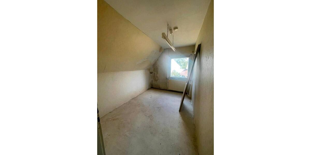 Einfamilienhaus Oschatz - 5 Zimmer, 120 m&sup2;, 75.000&euro; | Angebot:26691429