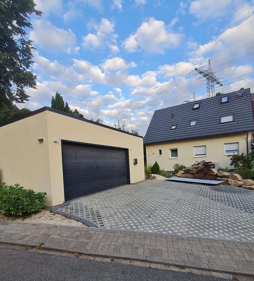 Haus zum Kaufen in Kaiserslautern 545.000 € 185 m² 9 zimmer
