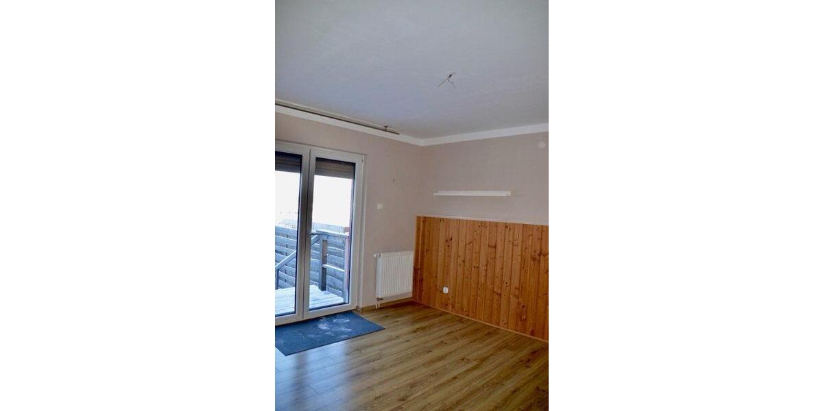 Reihenhaus Lichtenfels - 7 Zimmer, 150 m&sup2;, 267.000&euro; | Angebot:25760201