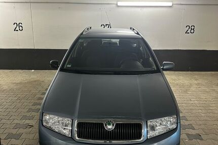 Skoda Fabia 189.000 km 1.899 &euro; München 81248