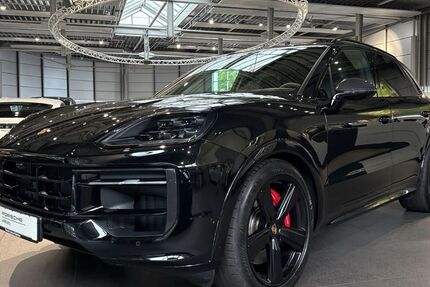 Porsche Cayenne 7.300 km 135.970 &euro; Paderborn 33100