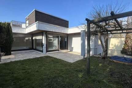 Haus Stuttgart Mühlhausen - 5.5 Zimmer, 175 m&sup2;, 2.800&euro; | Angebot:25051653