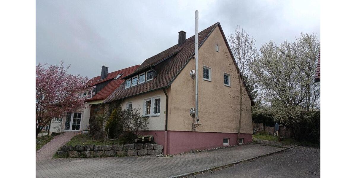 Einfamilienhaus Satteldorf - 6.5 Zimmer, 120 m&sup2;, 160.000&euro; | Angebot:26322973