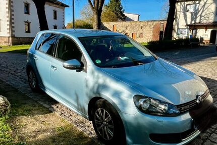 VW Golf 252.000 km 6.900 &euro; Veilsdorf 98669