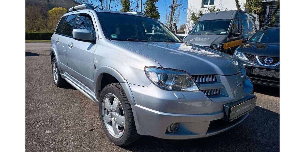 Mitsubishi Outlander 83.000 km 7.900 &euro; Lahr 77933