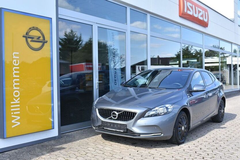 V40