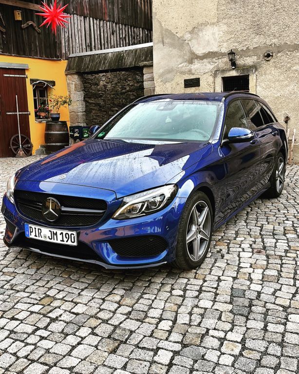 Mercedes-Benz 220 161.000 km 20.000 € Bad Gottleuba-Berggießhübel 01816