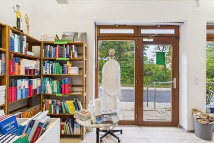 Helle Ladenflächen in unmittelbarer Nähe zur Universität 2 zimmer