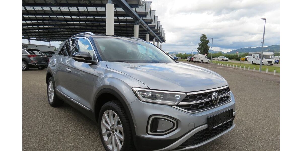 VW T-Roc 5.534 km 29.900 &euro; Sasbach 77880