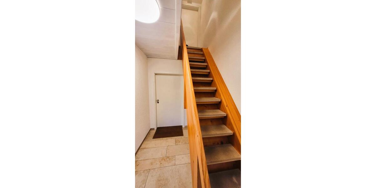 Dachgeschoßwohnung Ochsenfurt - 3 Zimmer, 105 m&sup2;, 850&euro; | Angebot:25173837