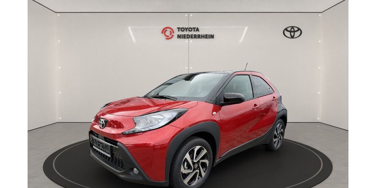 Toyota Aygo (X) 2.500 km 17.220 &euro; Bocholt 46395