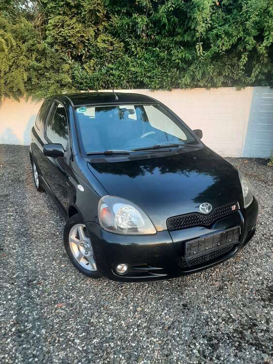 Yaris