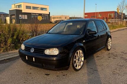VW Golf 208.000 km 5.800 &euro; Maintal 63477