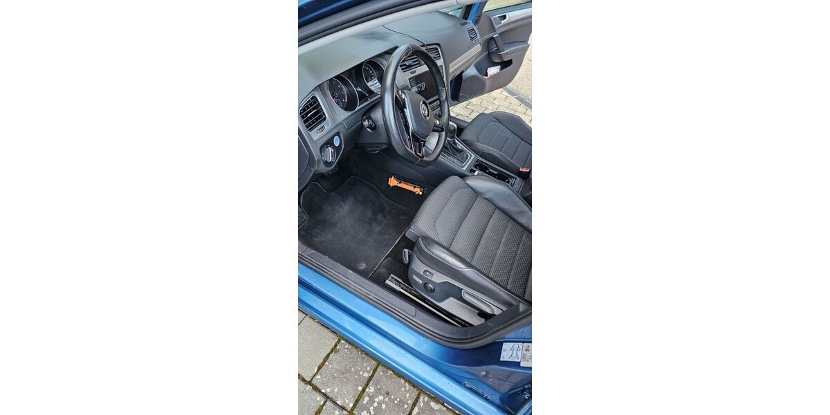 VW Golf 59.000 km 13.960 &euro; Papenburg 26871