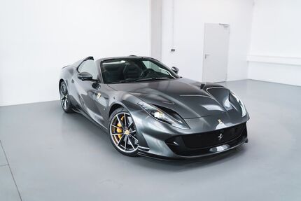 Ferrari 812 4.800 km 449.000 € Nürnberg 90408