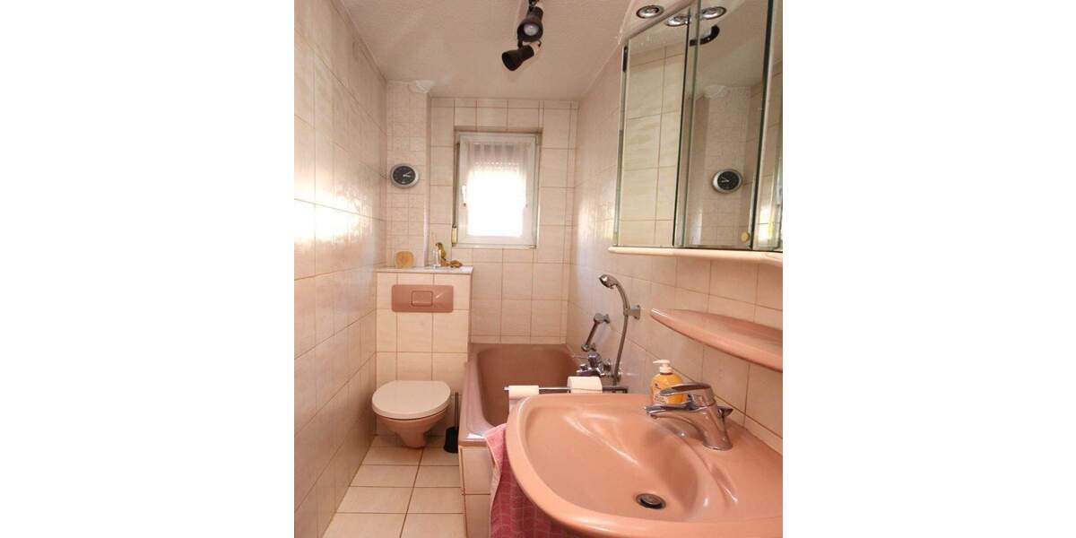 Einfamilienhaus Eschwege - 6 Zimmer, 130 m&sup2;, 249.000&euro; | Angebot:26410973